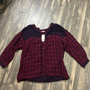 Stitch fix skies are blue button up top